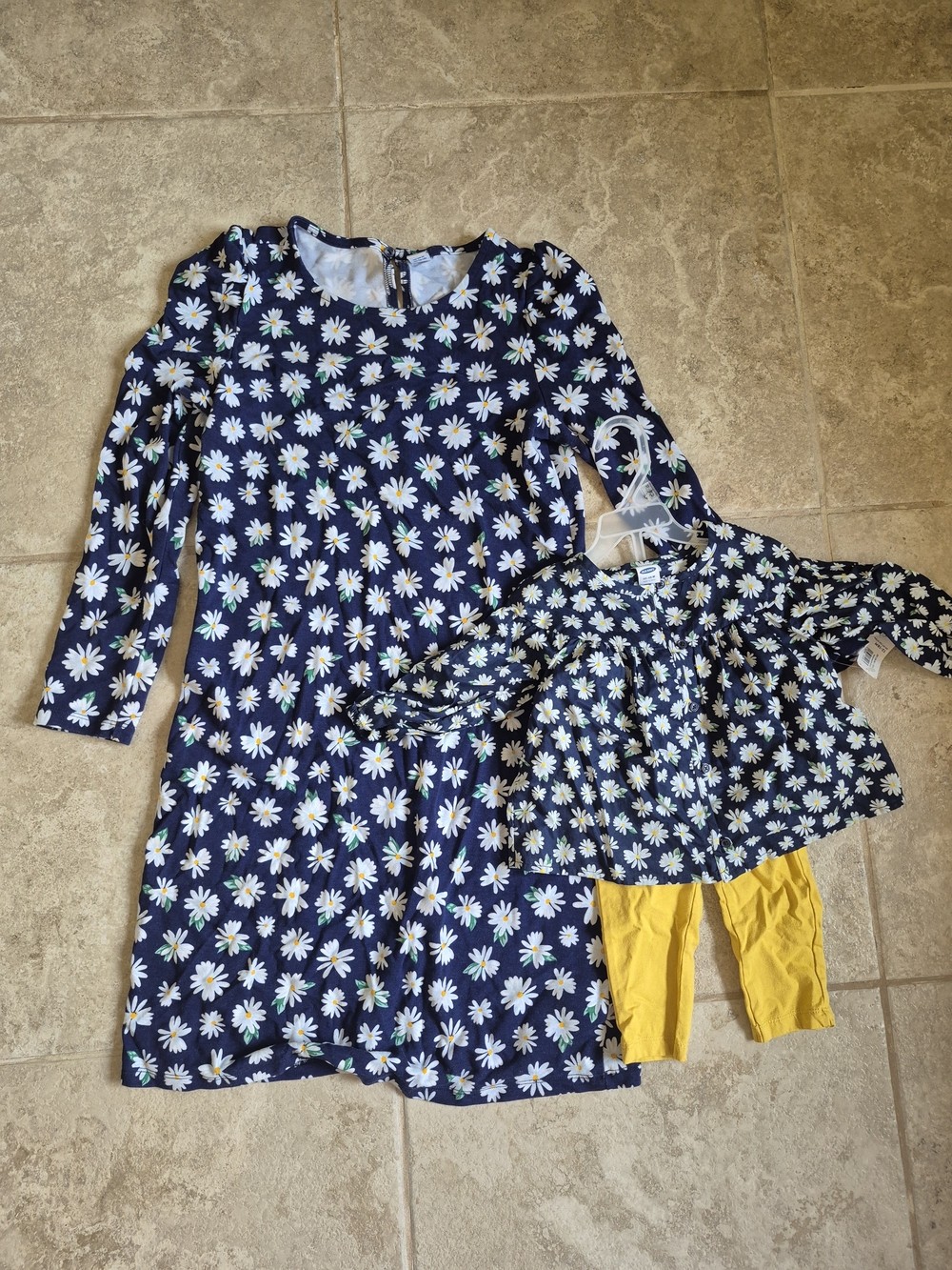 Mommy & Me Navy Daisy Print Long Sleeve Dress With Matcging Mini Set